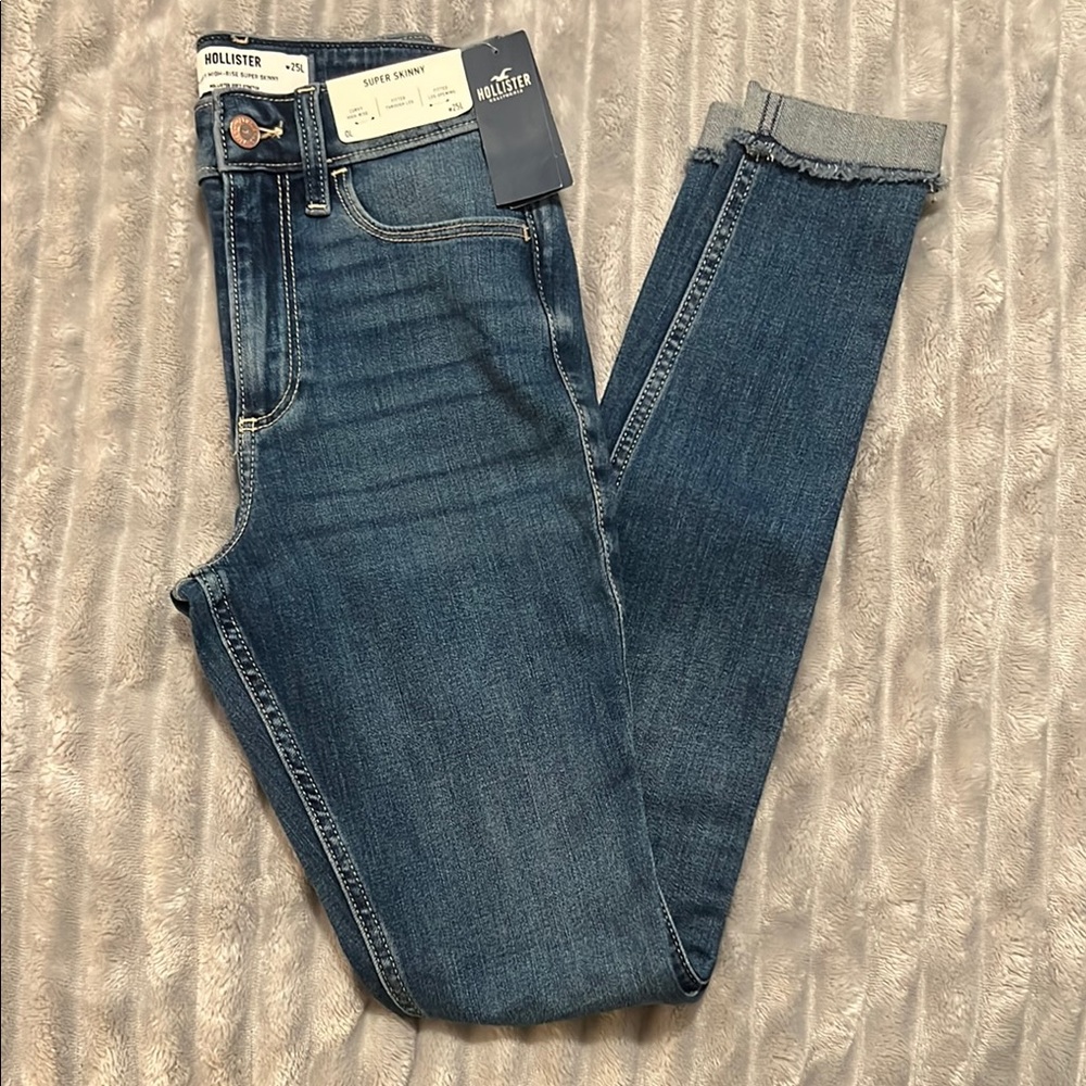 Hollister Denim Super Skinny Jeans in Dark Blue 0L NWT